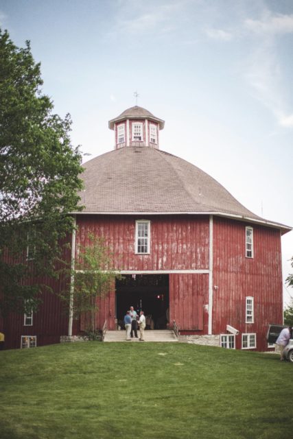 Secrest 1883 Octagonal Barn Iowa Wedding Venue